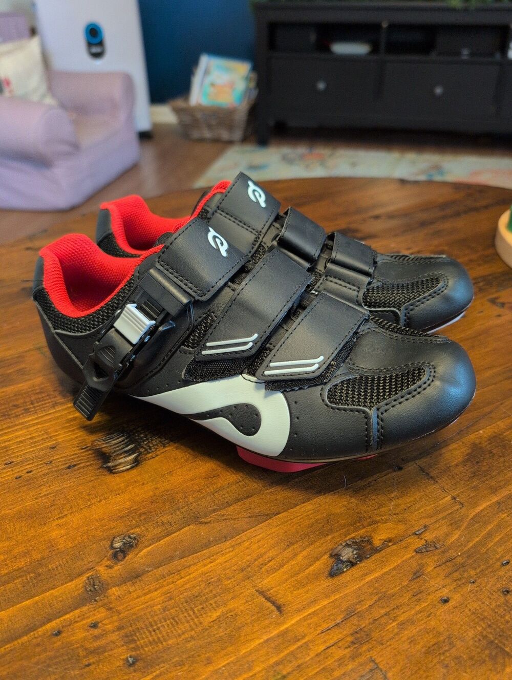 EUC Peloton cycling bike shoes with look delta cleats 38 US women's 7